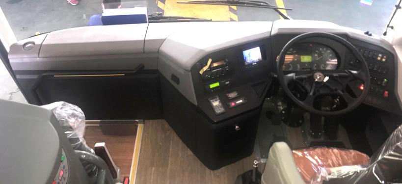 New Bus Kinglong XMQ6127CY 53Sseats Right Hand Drive YC6L Diesel Engine