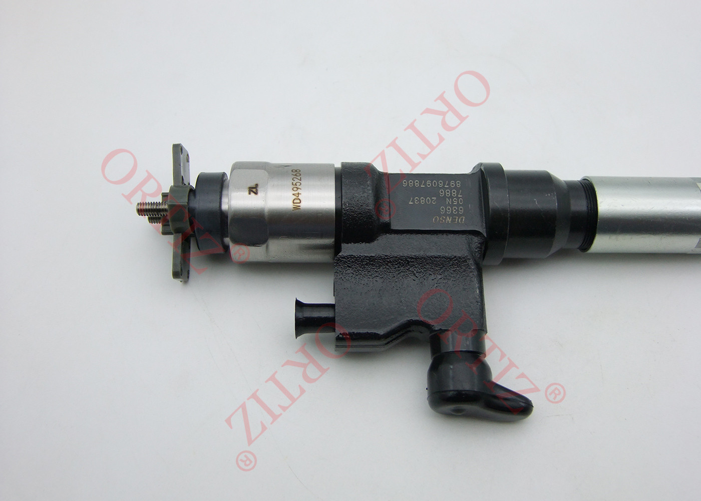 Mitsubishi L200 injector assy 095000-5601 ORTIZ diesel nozzle 1465A041