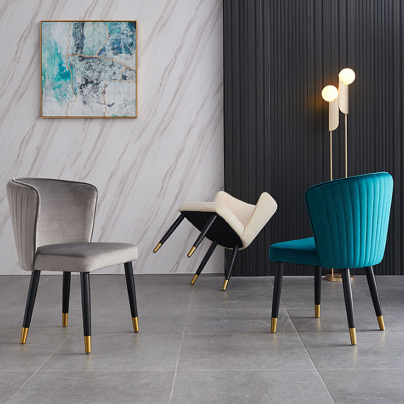 84cm Modern Minimalist Kitchen Table And Chairs Set Metal Leather Hotel Lobby
