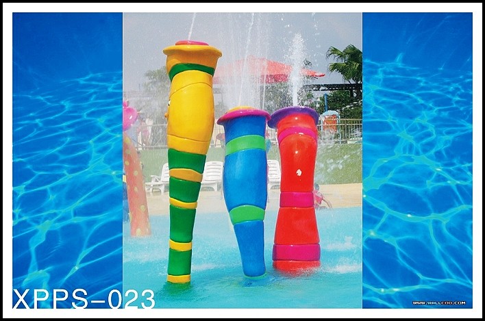 Customized Carp Carton Spray Park Aqua Park Equipment For Children / Kids Fun