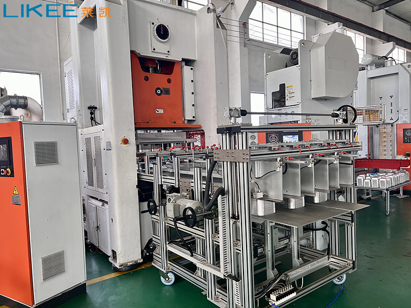CE Certification 80 TON Gemany SIMENSE Motor Aluminium Foil Container Production Line T80