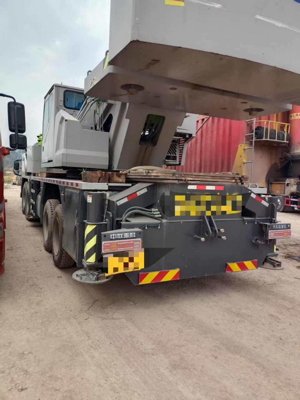 Zoomlion ZTC251V562-1 truck crane