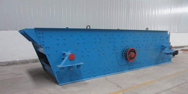 6000*2400mm Circular Vibrating Screen Uniaxia Chemical Resistant Professional