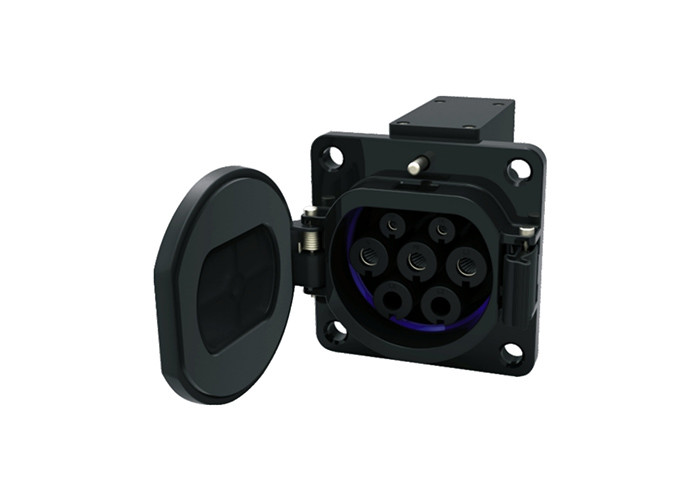 Single Phase 32A Electric Vehicle Charging Plug Straight Angle
