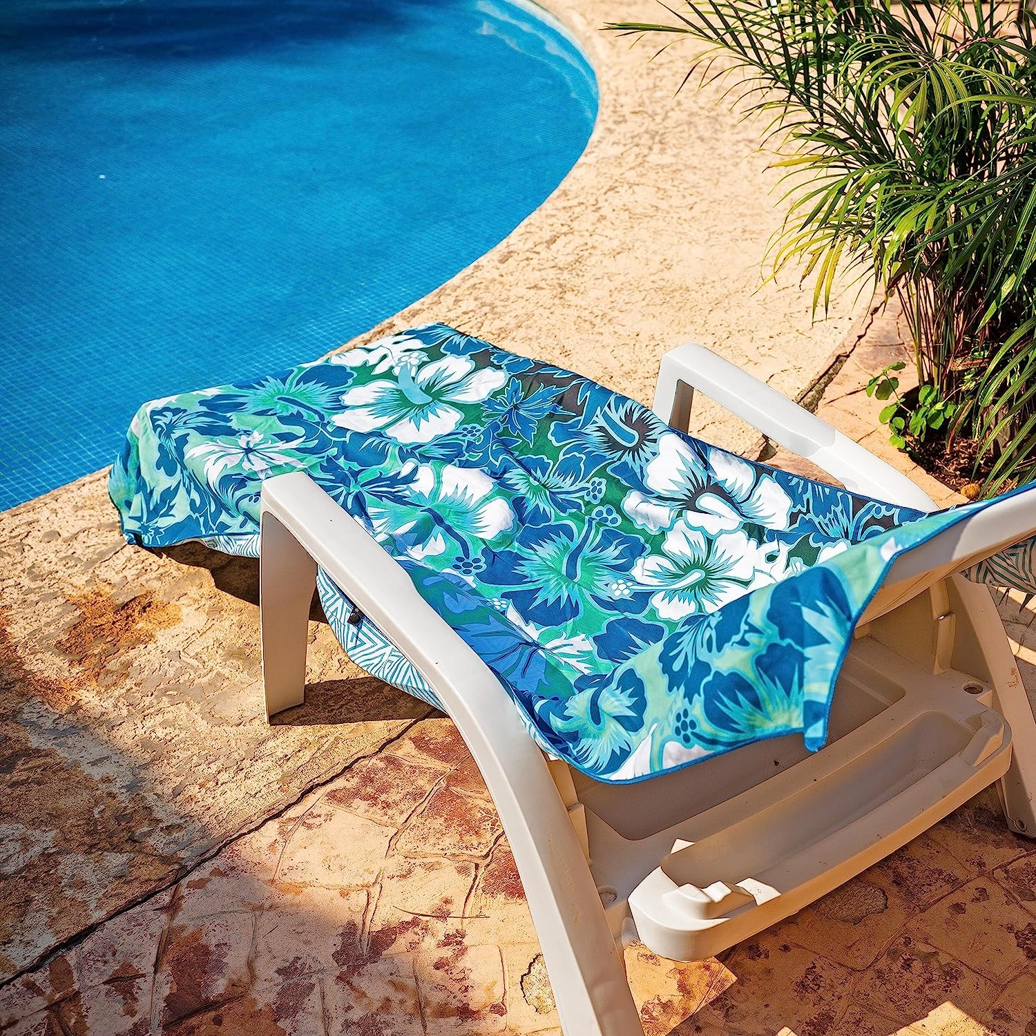 Quick Dry Swimming Towel Microfiber Custom Printed Beach Towel With Logo Sand Free Summer Large Microfiber Beach Towel