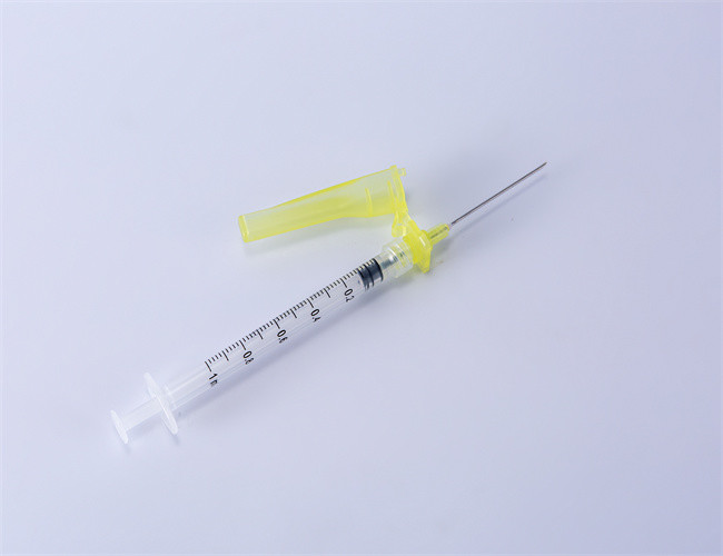 Sterile Medical Disposable Safety Syringe With Safety Needle 16G-30G FDA51K