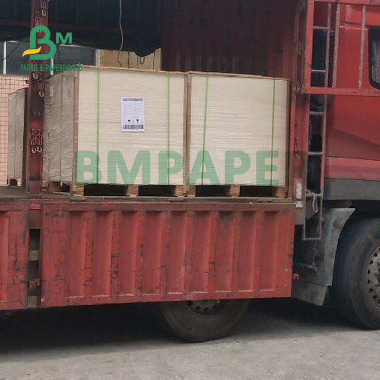 200gsm 250gsm White Top Duplex CCKB Food Paper Board For Soap Box 79 x 109cm