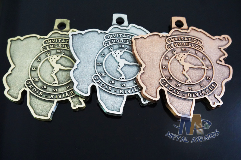 Novelty Custom Bespoke Running Medals Zinc Alloy , Iron , Brass Material