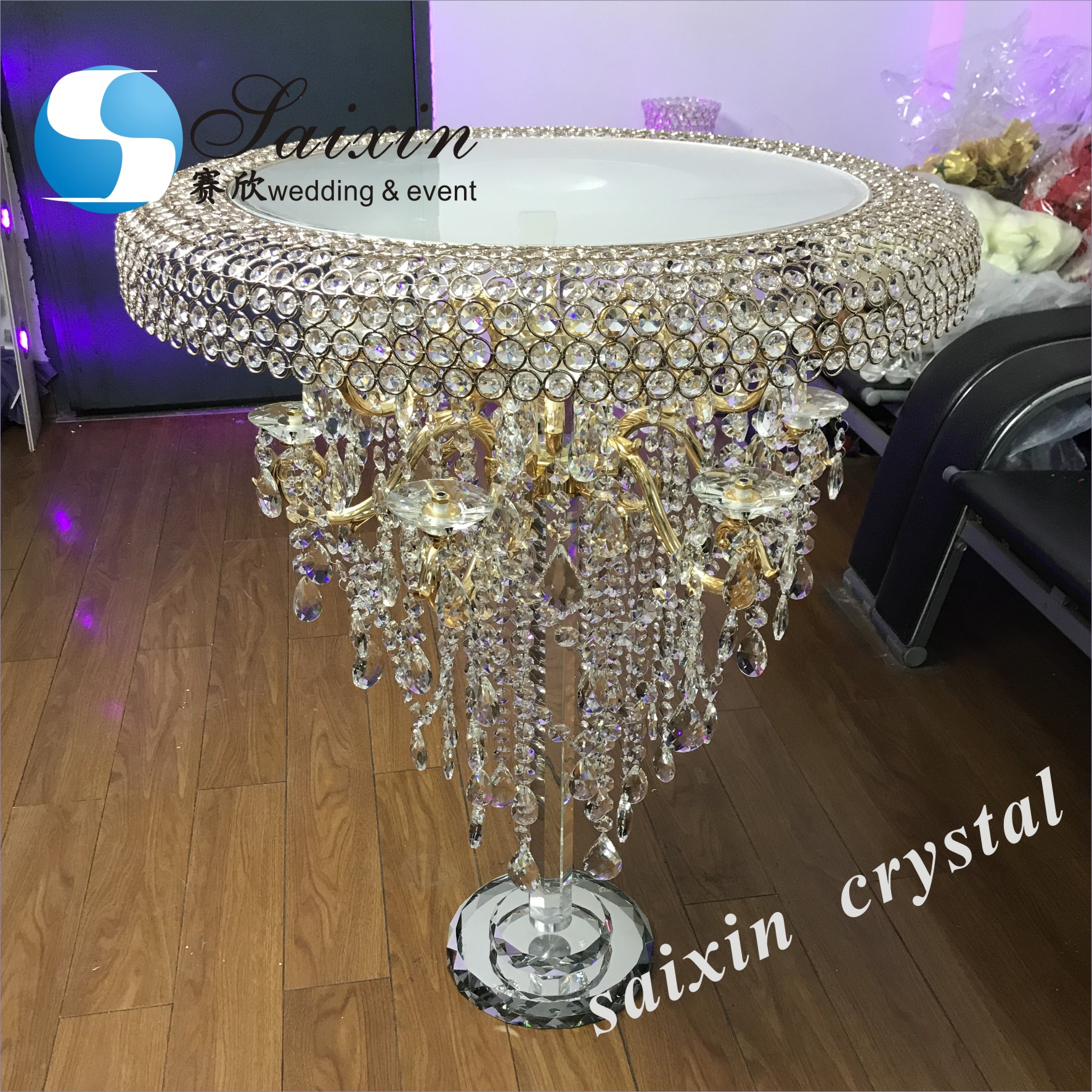 Elegant Hanging Crystal Cake Stands For Wedding Decoration