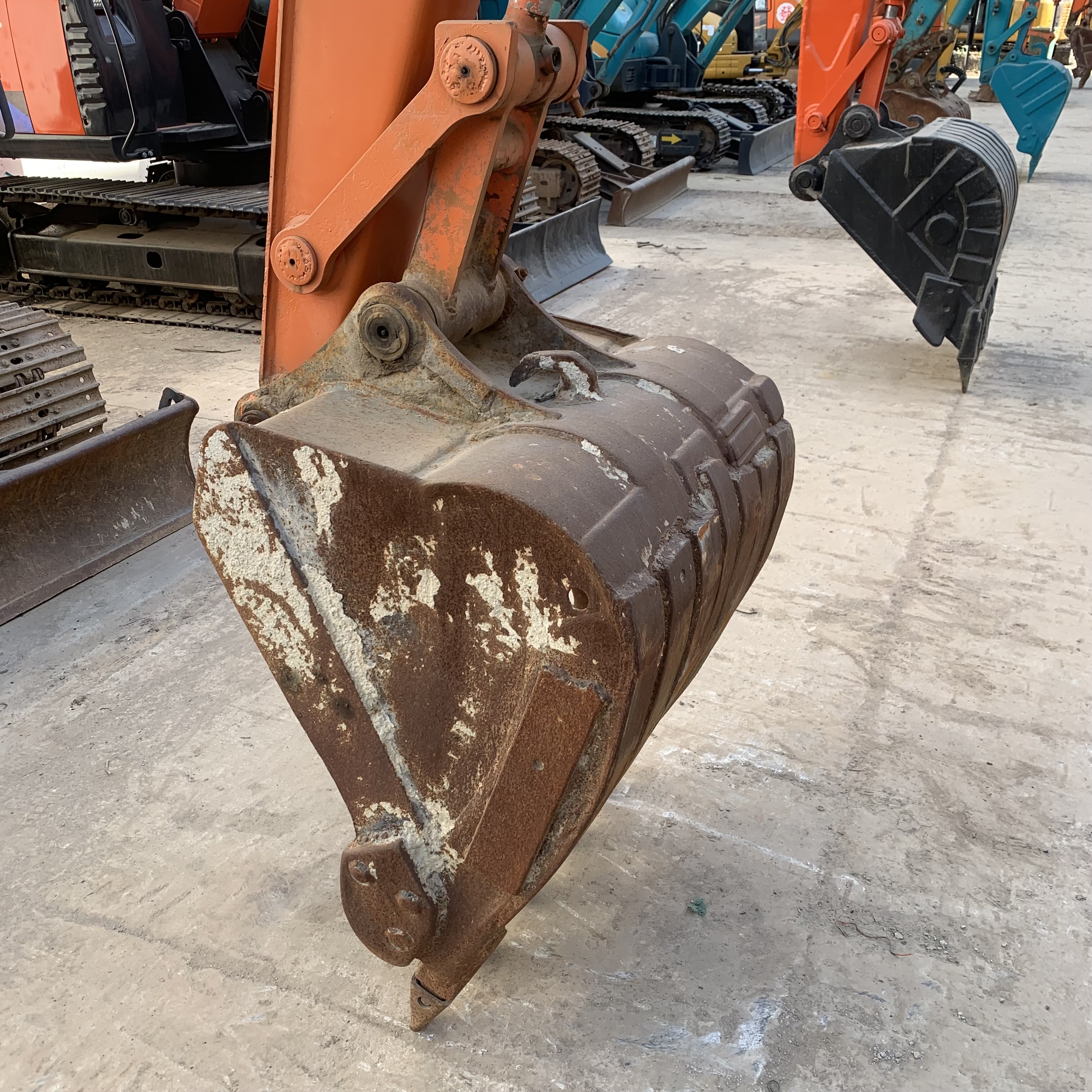 7350kg Operating Weight Doosan DX75 Dx60 DX80 Excavator with Original Hydraulic Valve