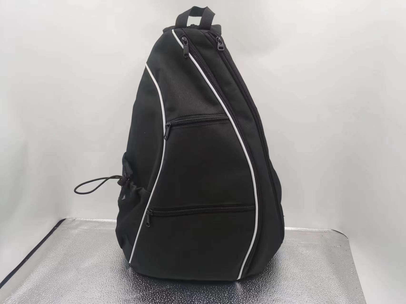 Convenient Pickleball Racket Carrier with Adjustable Shoulder Strap