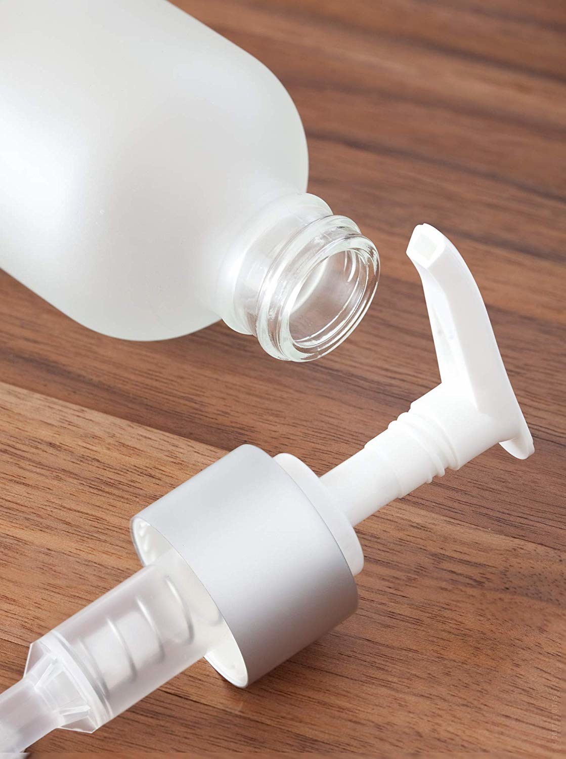 LinDeer White 100ml Frosted Glass Pump Lotion Bottle ODM