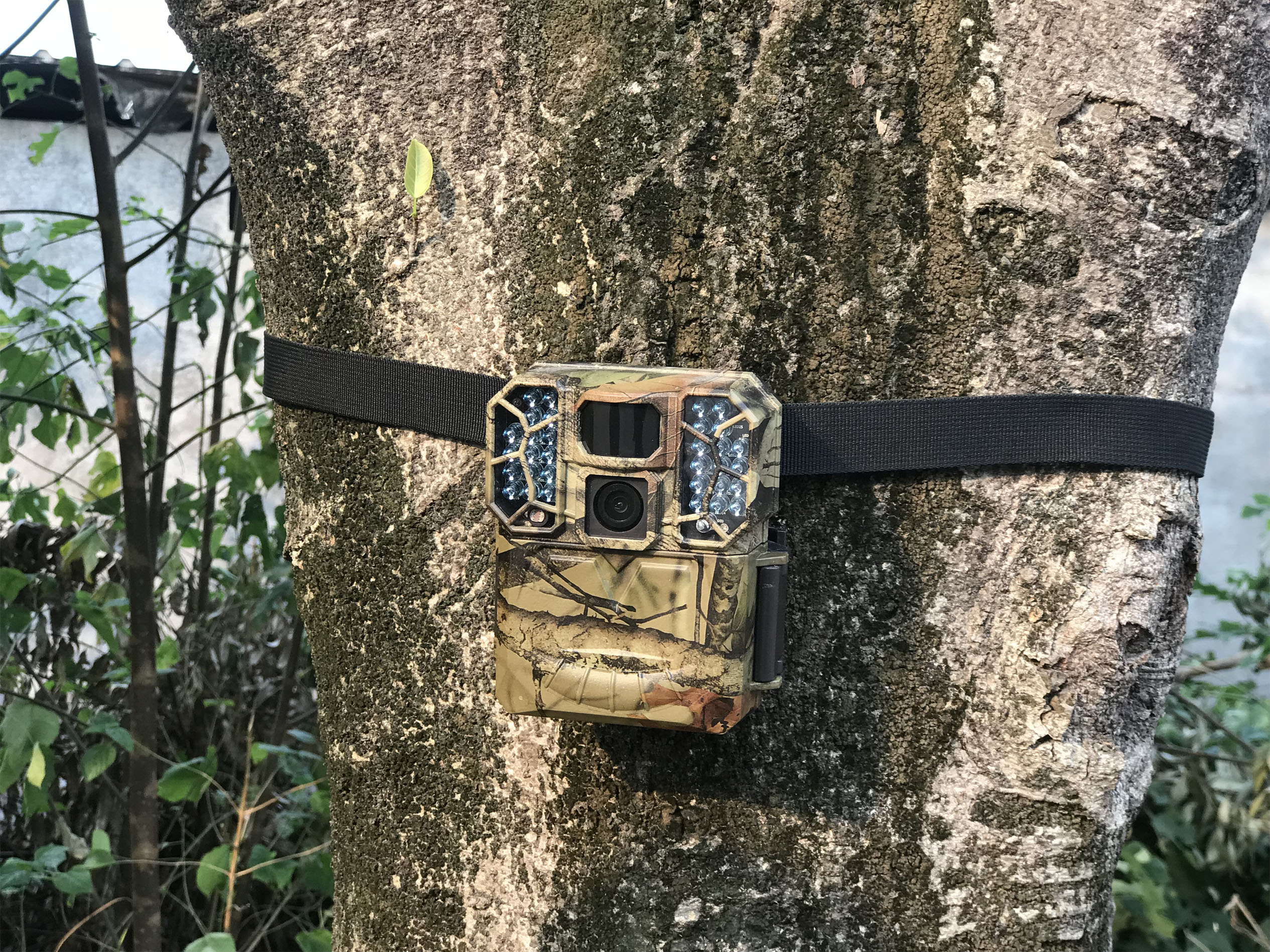 Trail Game Camera, 1080P HD 16MP Infrared Night Vision Hunting Outdoor Camera, 0.7s Trigger Speed