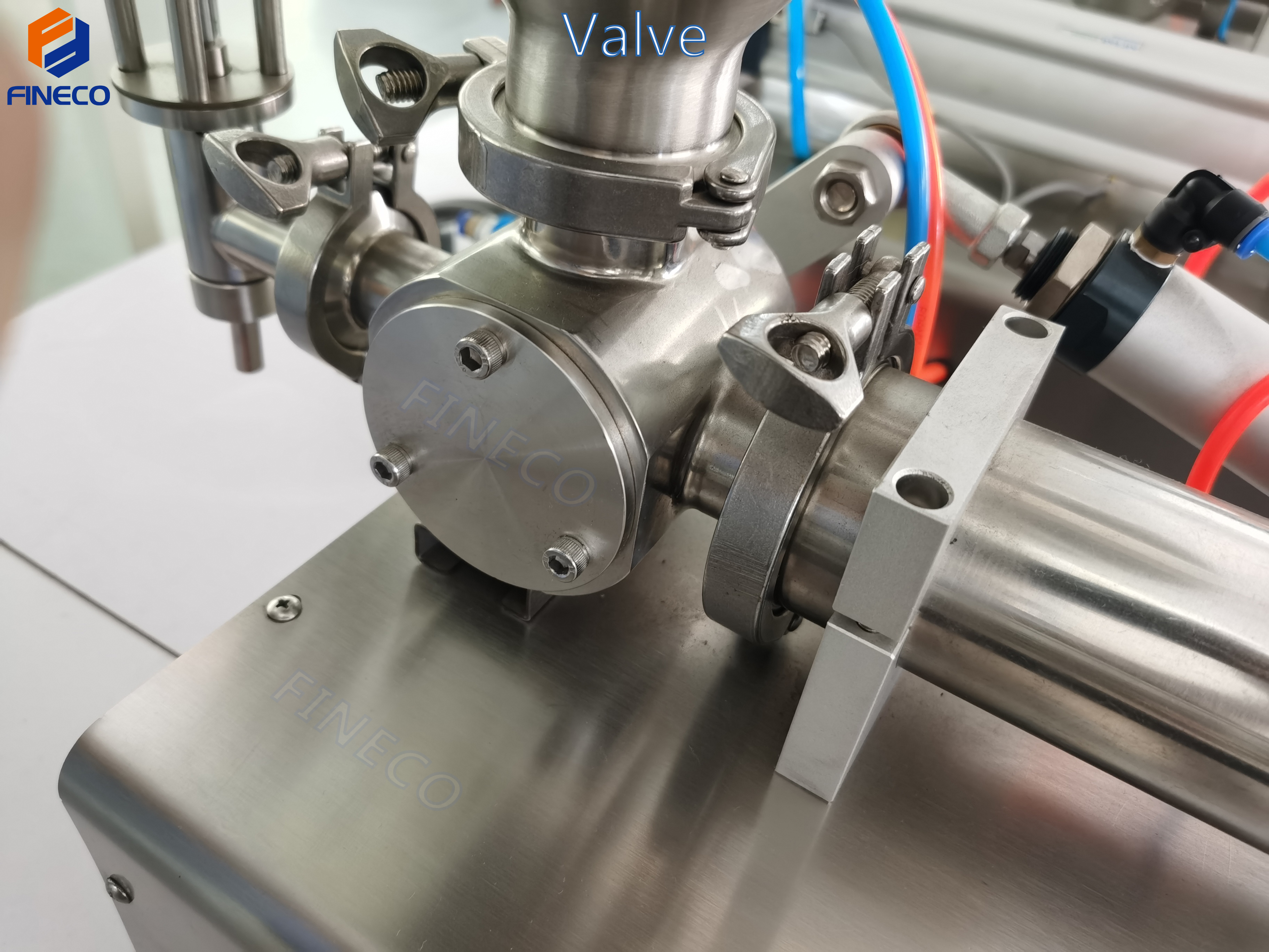 Semi-Automatic Filling Machine for Water Liquid Juice Sauce and Tomato Paste FKF601