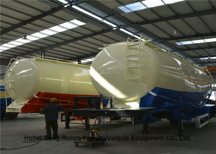 V Shaped Cement Powder Tanker Transport Trailer With Diesel Engine Air Compressor
