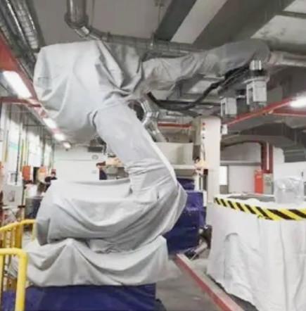 Spraying Application Waterproof And Dustproof Robot Protective Clothing