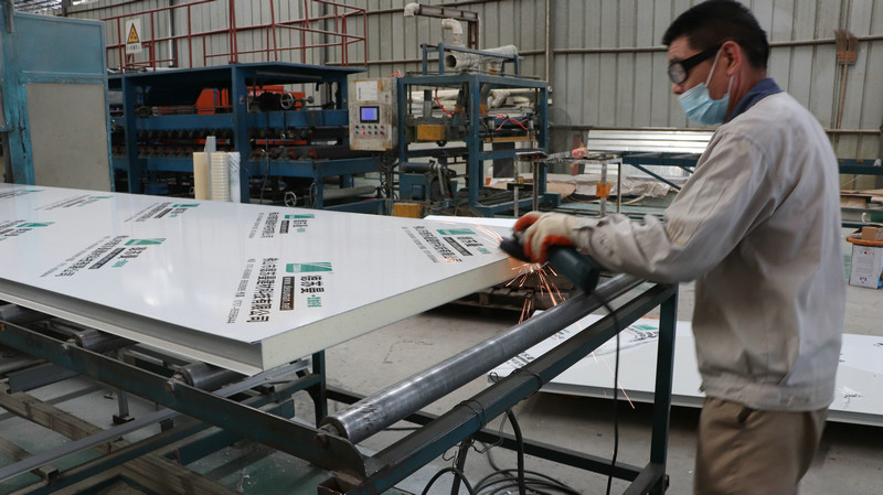 Insulated PU Sandwich Panel