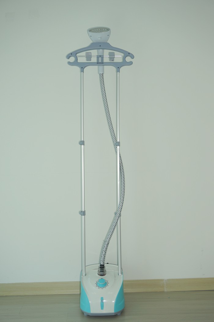 Pink Or Customized Vertical Garment Steamer Quick Touch Ups With Adjusting Pole