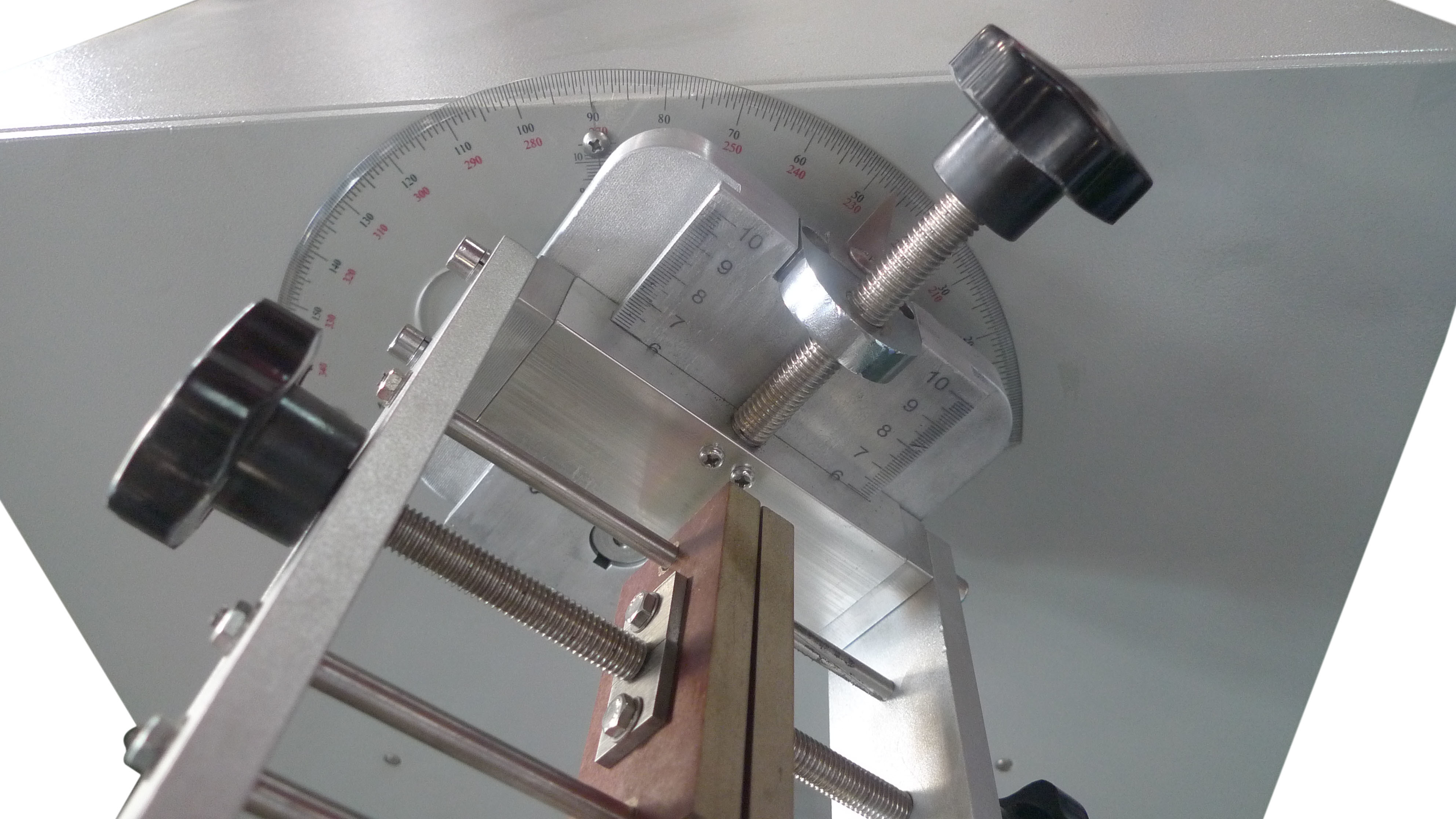 Flexing Test Swivel Plug Socket Tester Selectable Flexing Angle IEC884 1