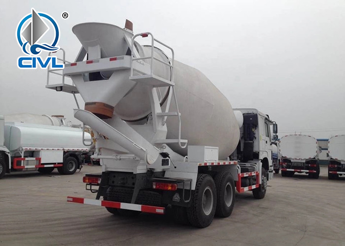 White Concrete Mixing Equipment Sinotruk 6M3 Mixer Tank Truck 6x4 White Color With Italy Pto