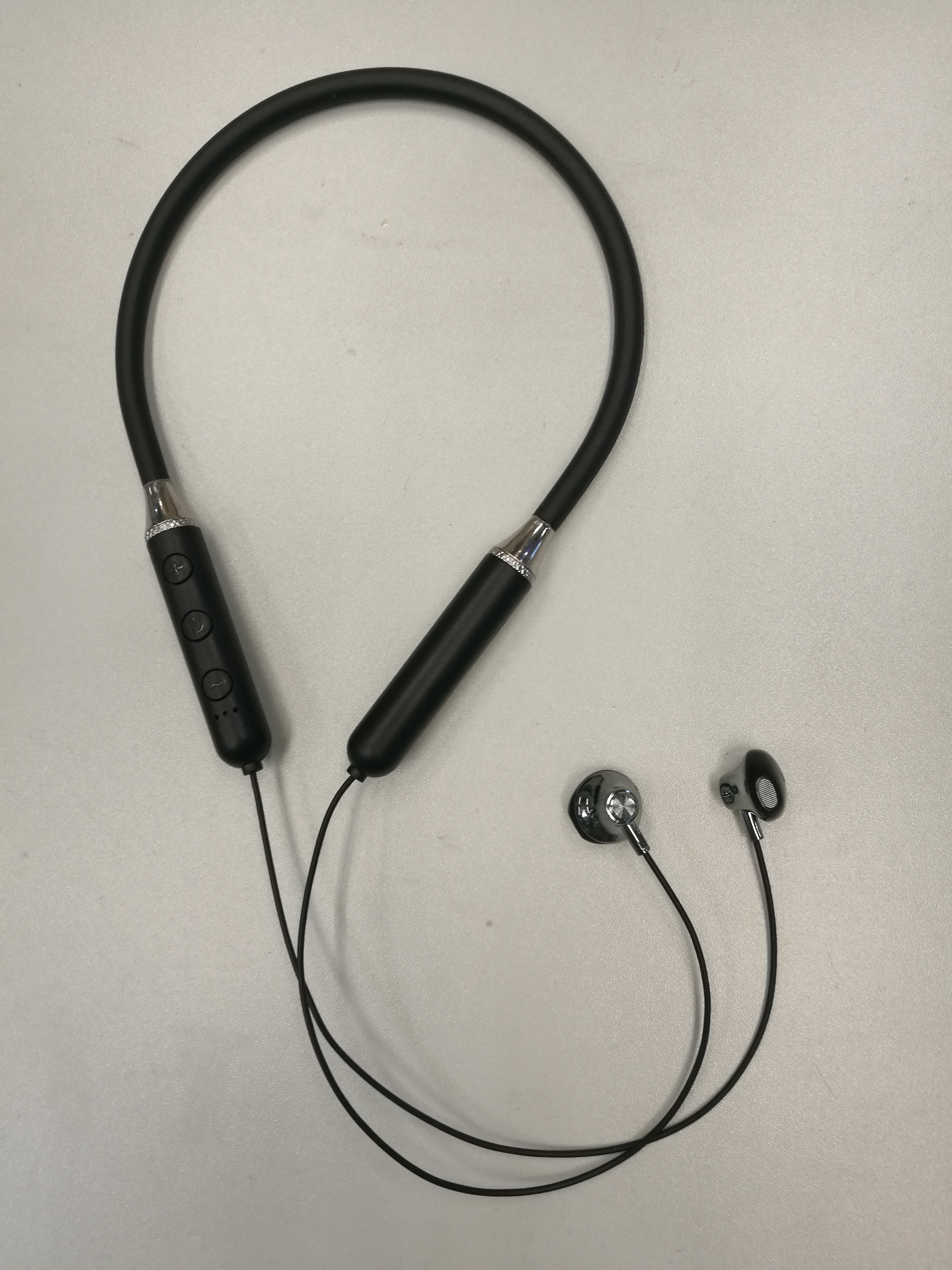 In-Ear Bluetooth Sports Earphones ODM/OEM Available