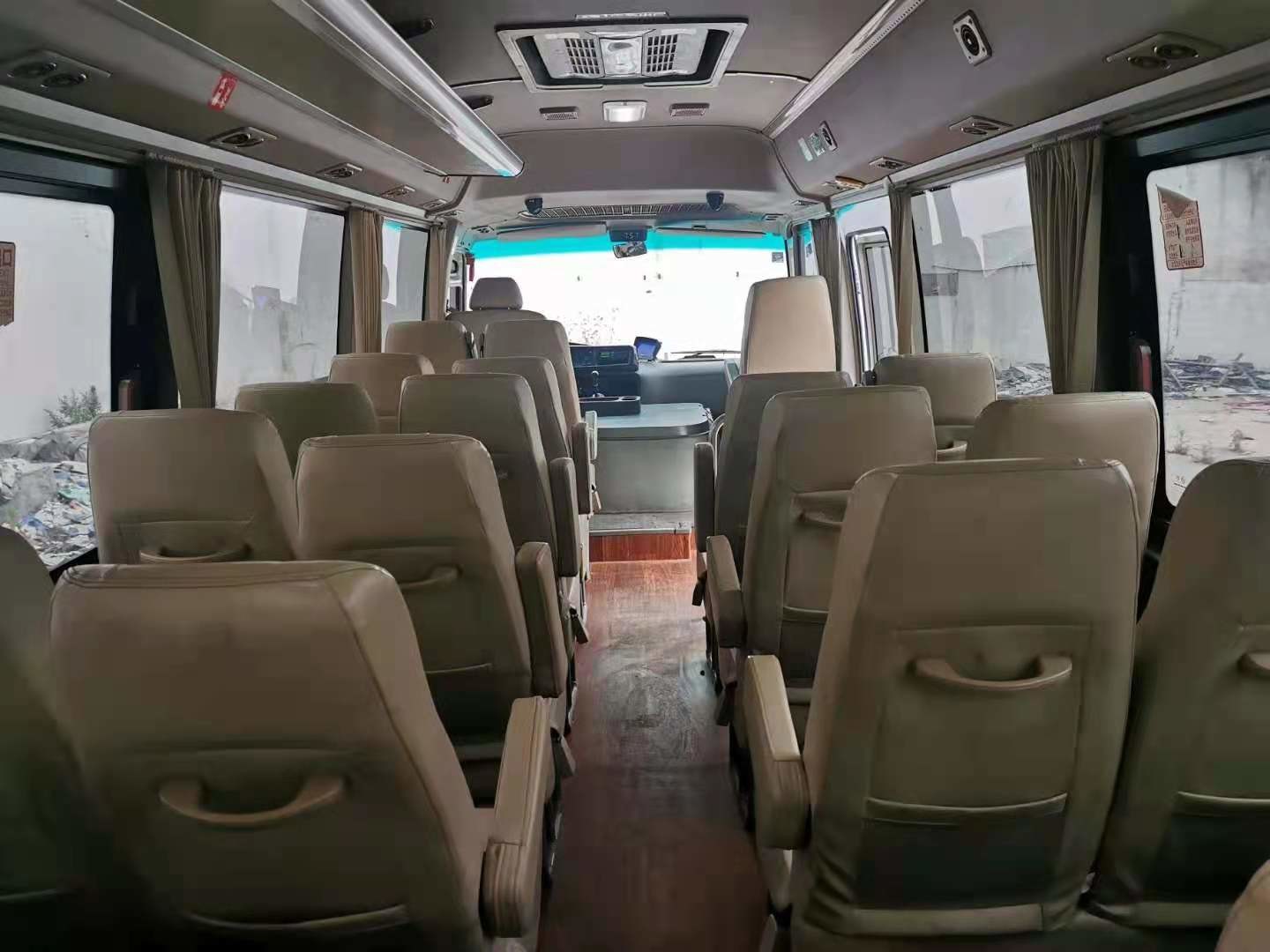 2019 Year 28 Seats XML6729J15 Used Golden Dragon Coaster Bus , Used Mini Bus Coaster Bus With Hino Engine For Business