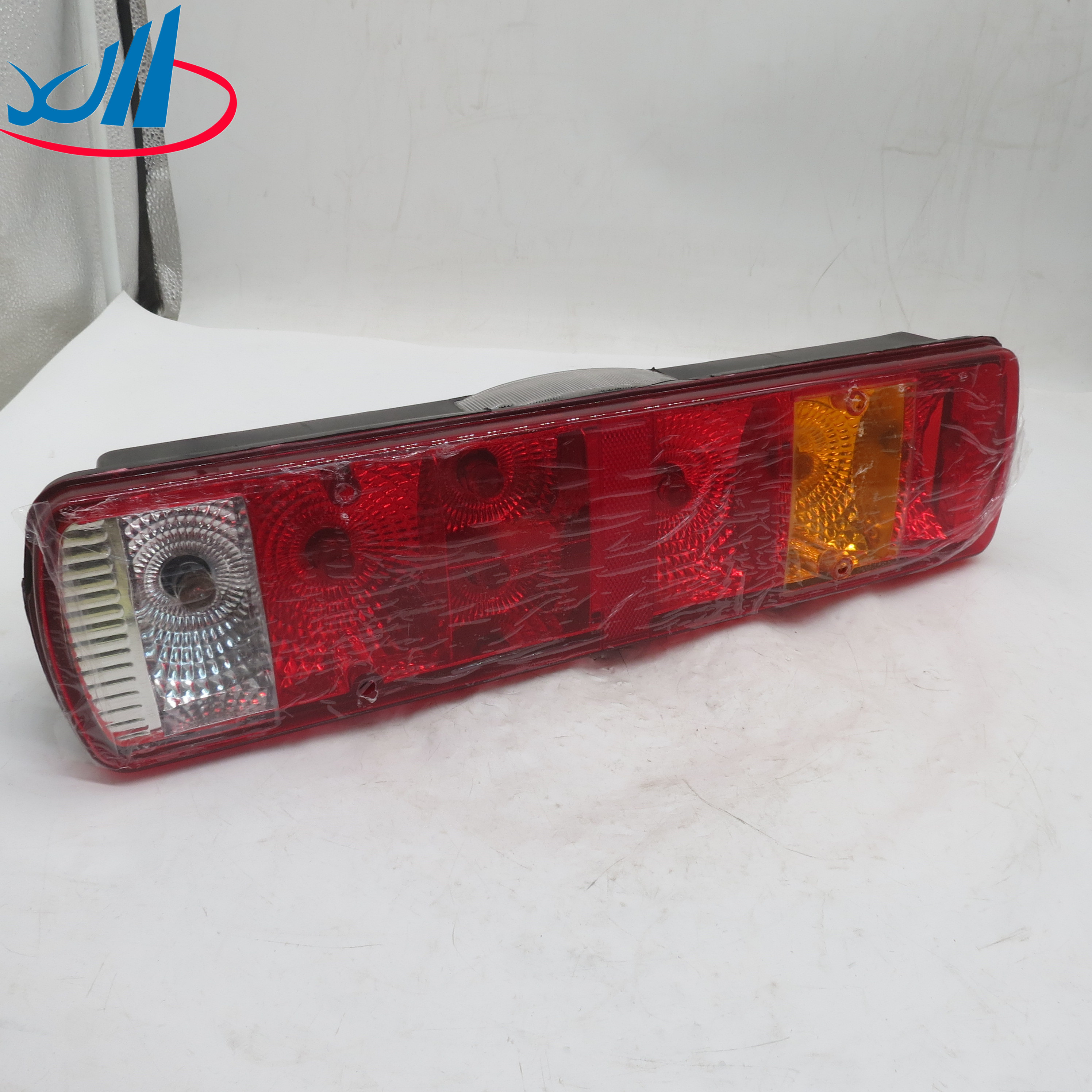 Diesel Engine Parts Factory Supplying General Air Filter WG9725190102/1 PU2841