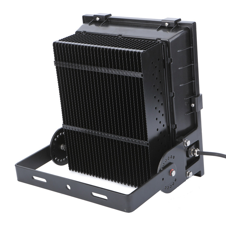 100~200W IP65 Water-proof LED Flood light WF2 6000K Color Temperature