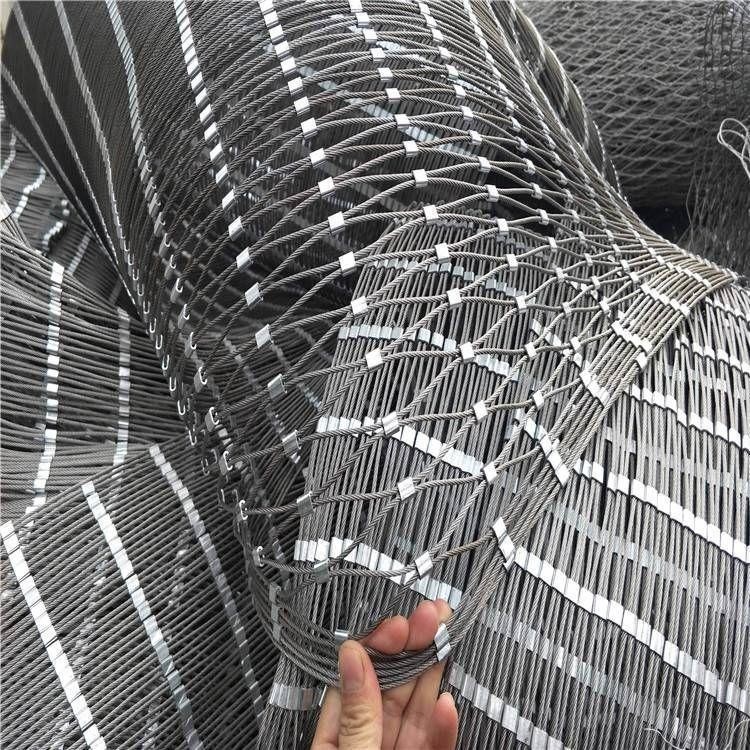 1mm Stainless Steel Cable Mesh Hole Size 7 × 7 7 × 19 1 × 19cm Strong Flexible