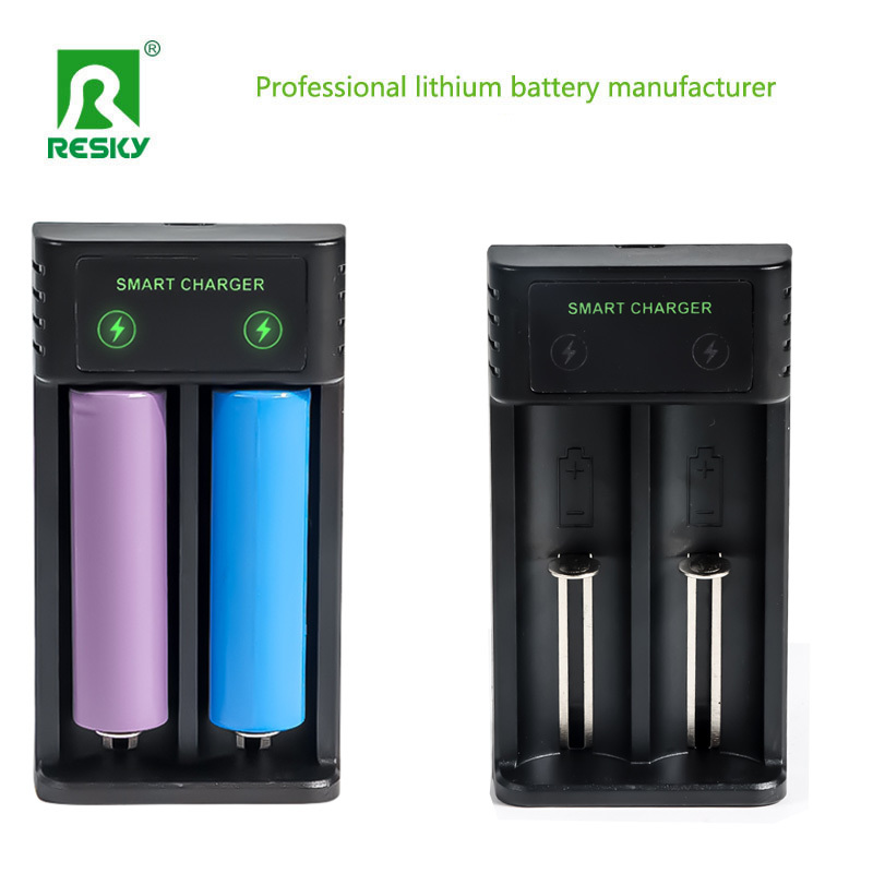 Smart USB Rechargeable Battery Charger 2 Slots For Flashlight Batteries