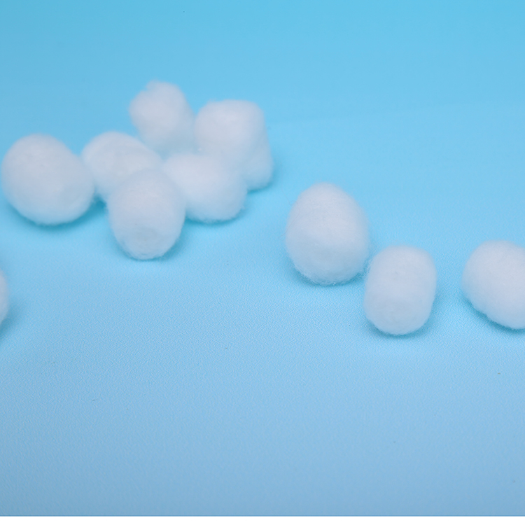 Disposable Pink / White Sterile Cotton Wool Balls Lightweight Non Irritating