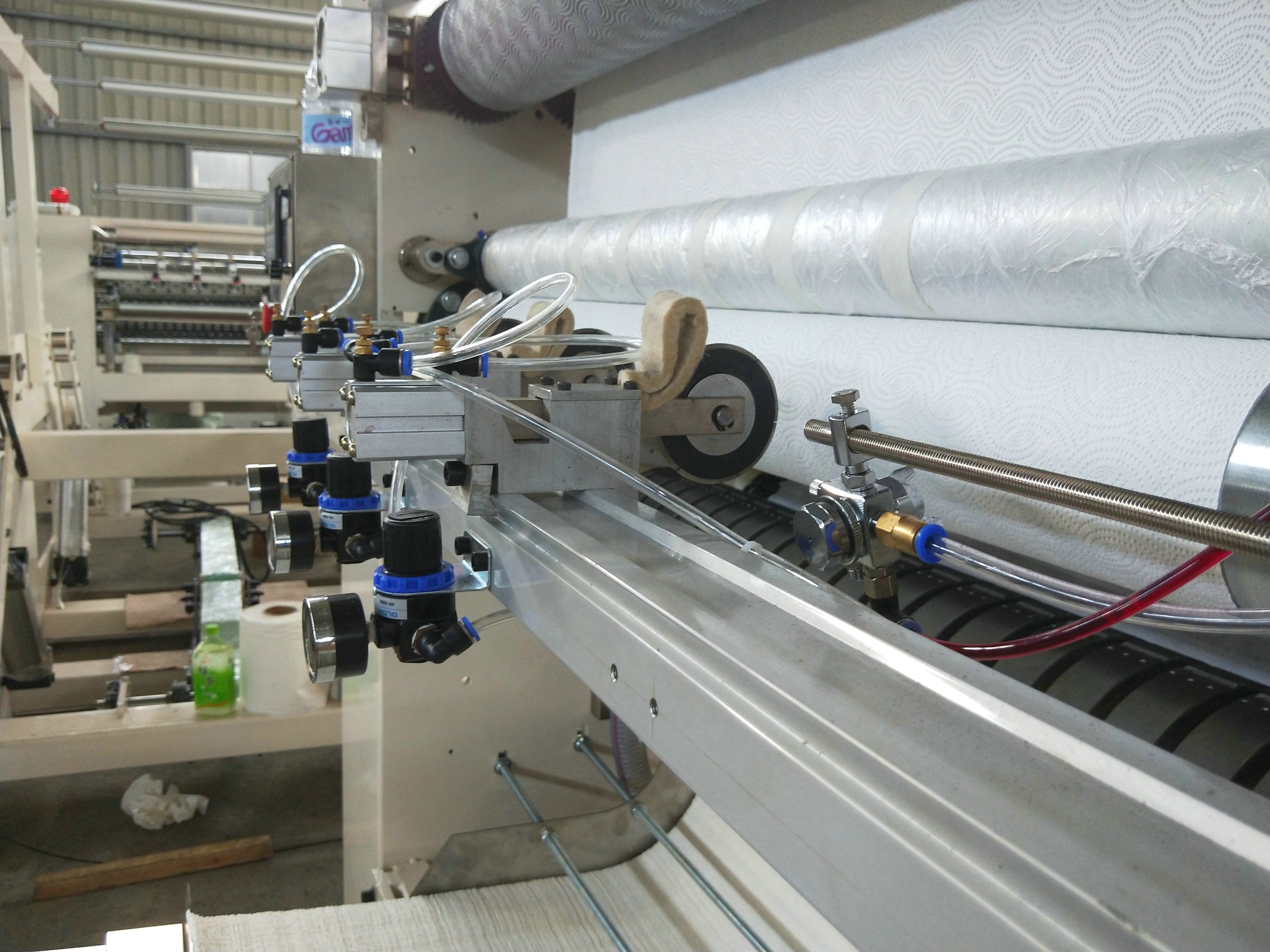 Fully Automatic N Fold Hand Towel Tissue Paper Making Machine 380V/50Hz/3Phase 100m/min