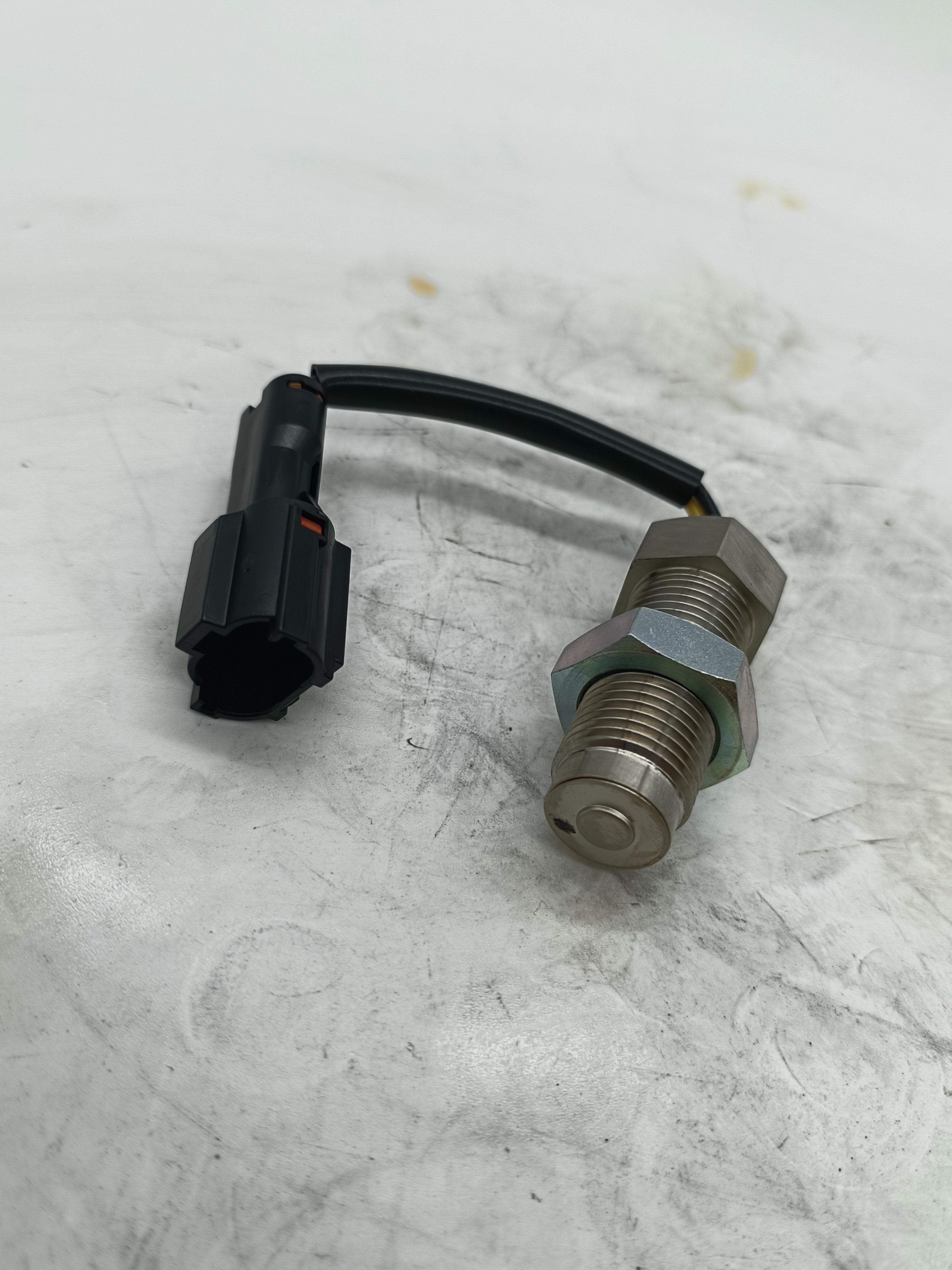 Engine Excavator Electrical Parts Speed Sensor Switch MC849577 MC845235 479748-0620