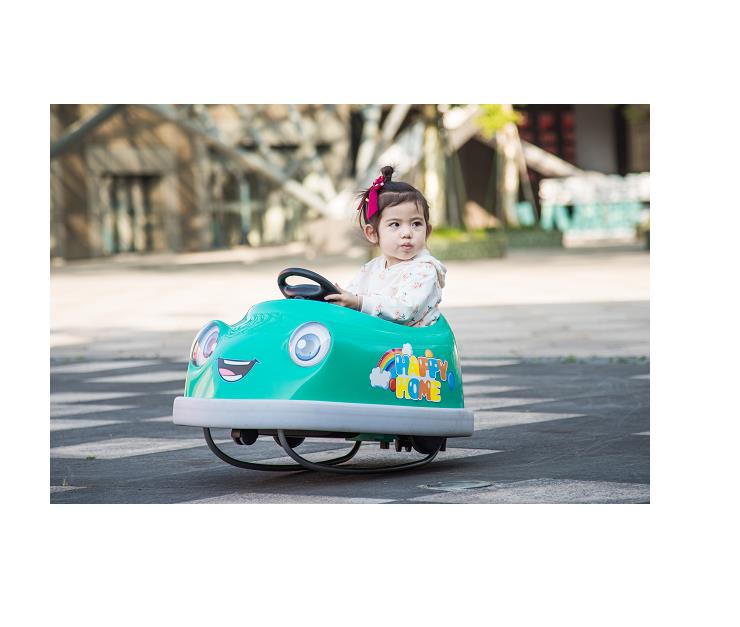 Children's Electric Ride-on Bumper Car with Remote Control and Music G.W. N.W 9kg/8kg