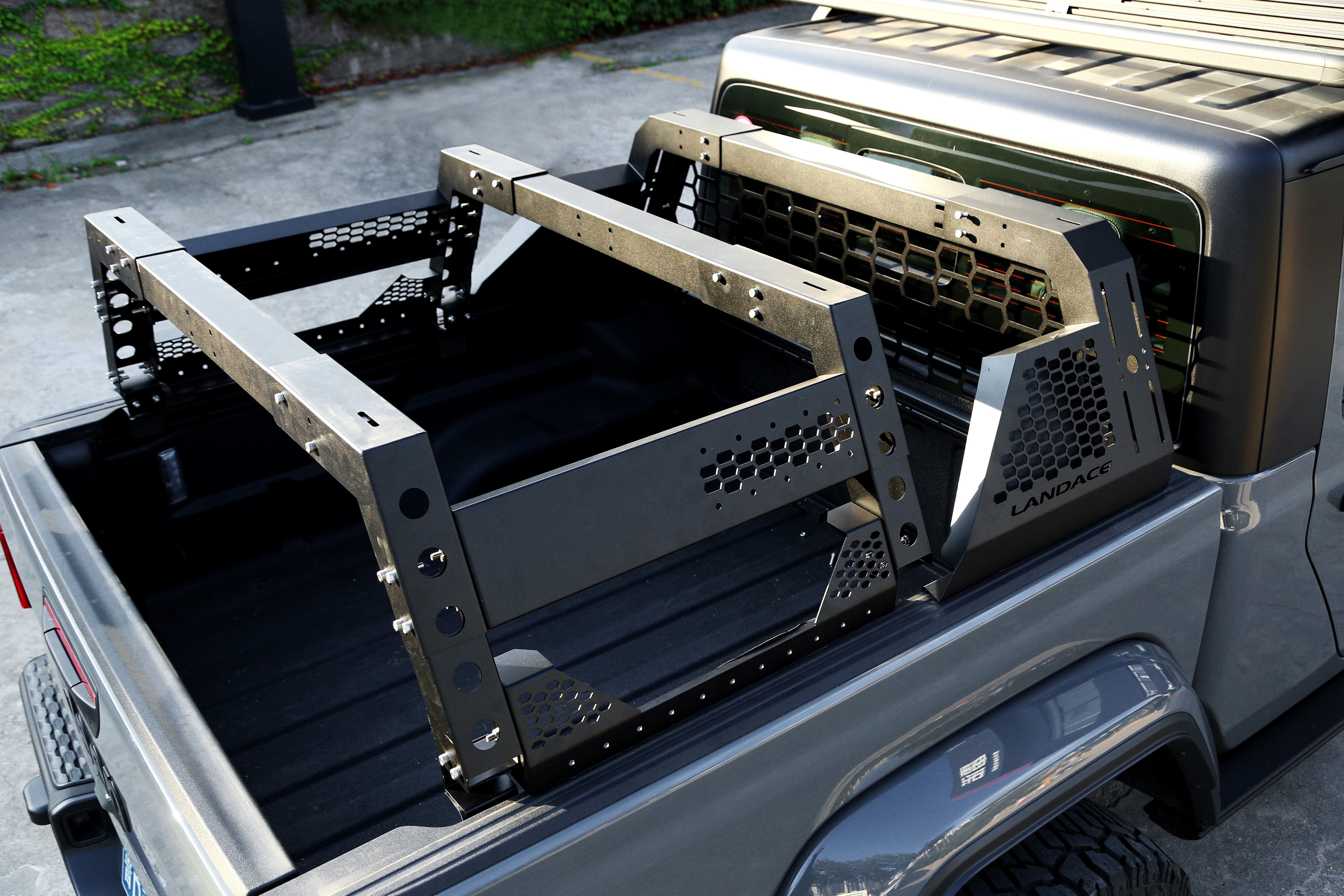 Steel Sport Ram Truck Bed Rack For Toyota 2004- Business/Luxury Design Style