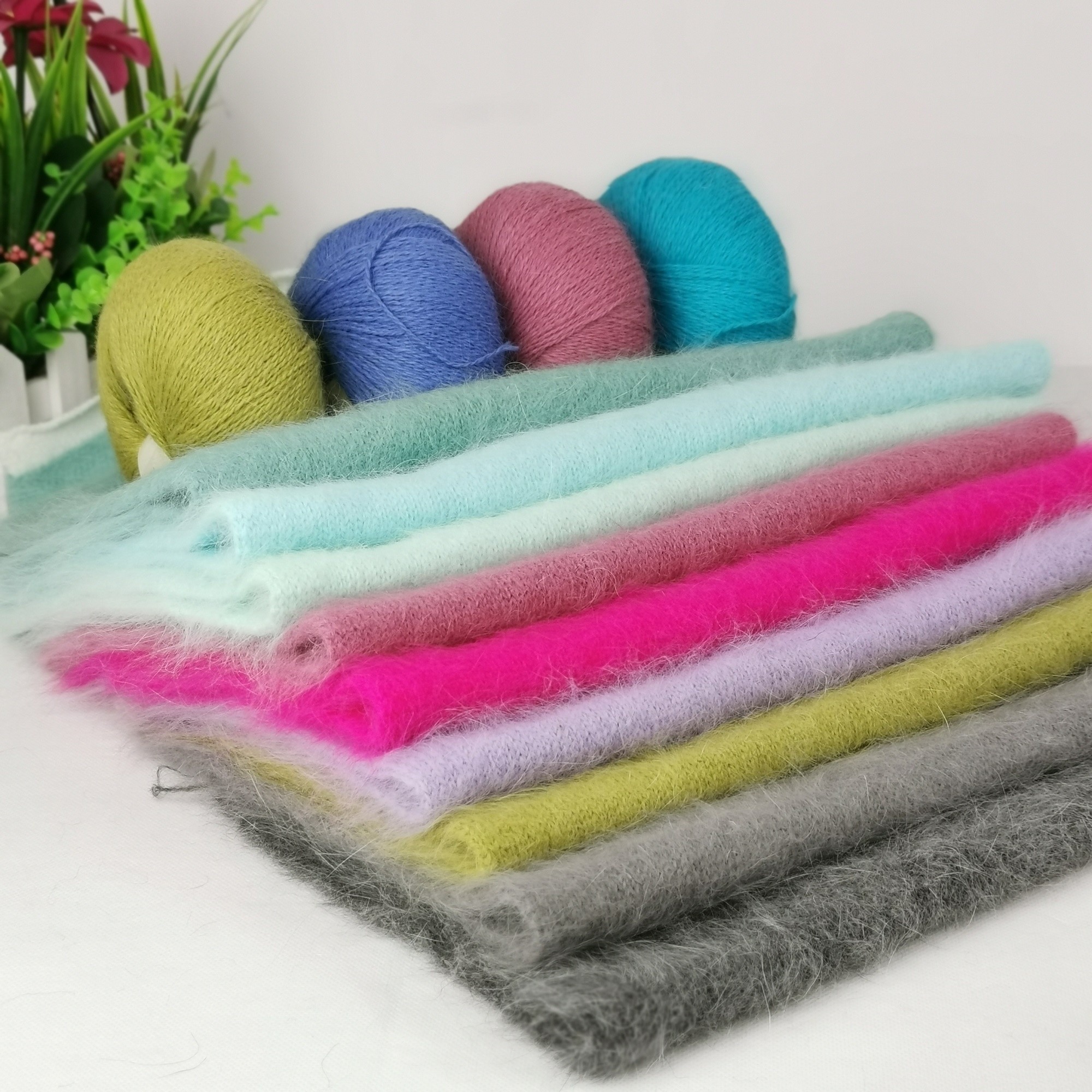 1/15NM Blending Soft Silk Long Mink And Rabbit Yarn For Hand Woven Sweater Bodysuit