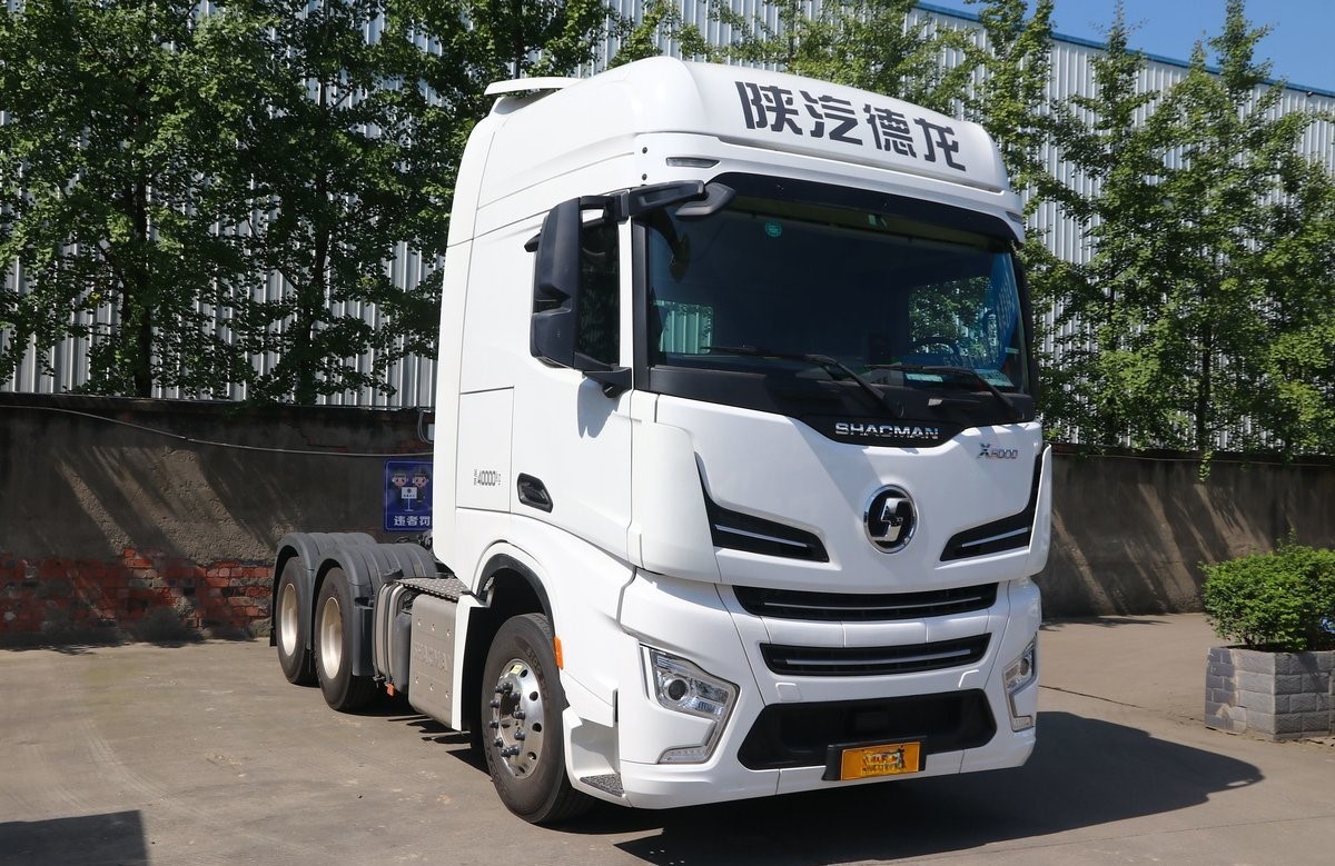 X6000 Customized Tractors for Different Loading Needs Shacman 30Ton Tractor Truck
