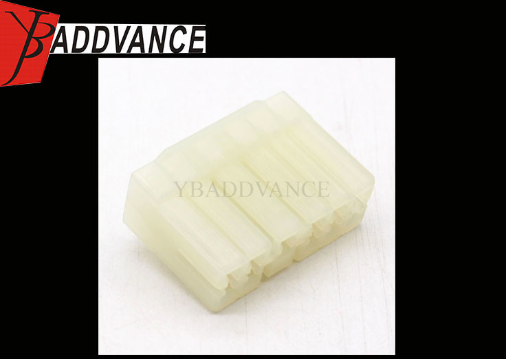 172497-1 Female Rectangular TE Connectivity AMP MIC Series 11 Pin Connectors