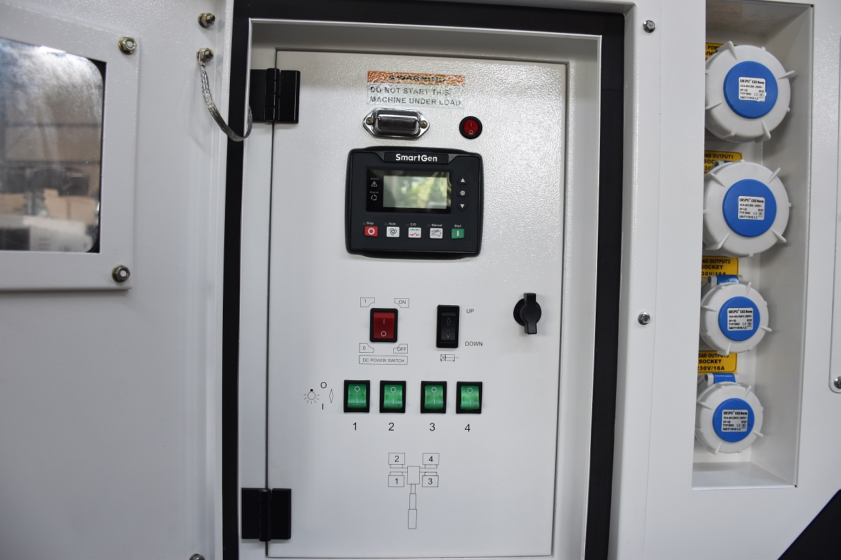 Trailer 10kva 10kw Portable Light Tower For Home Generator With Metal Halide 24V