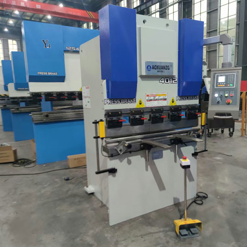 Hydraulic 1600MM Metal Plate Bending Machine With Estun E21 controller