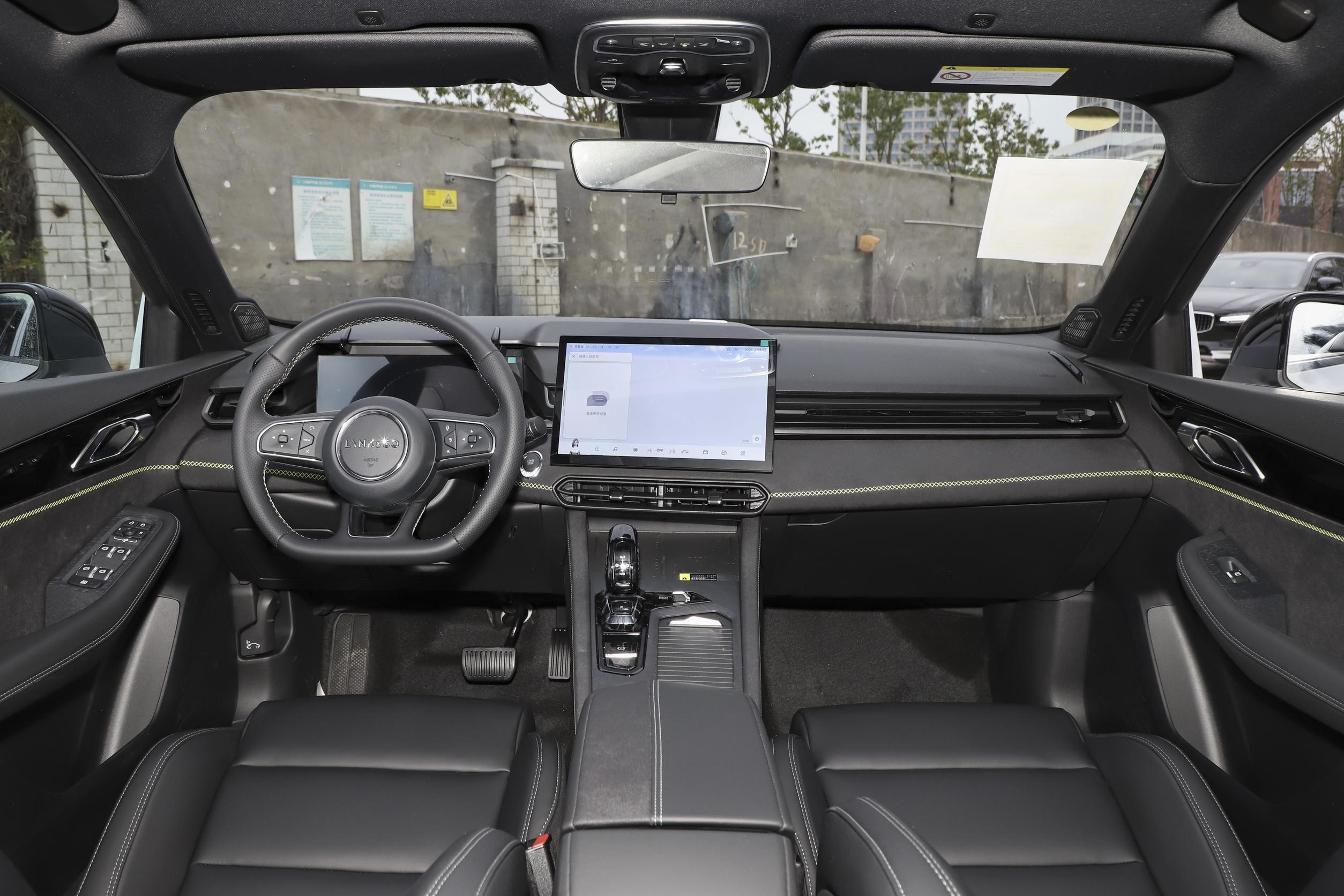Lynk & Co 03 Compact Petrol SUV Sports Car Haval Dargo 2.0t Dct 4wd Left Steering 1.5T 150 Horsepower