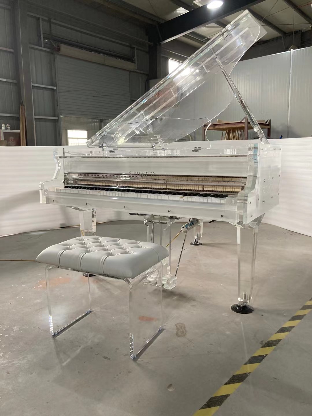 Best Price Acoustic upright second hand piano Black Color with second hand piano bench and accessories pre owned
