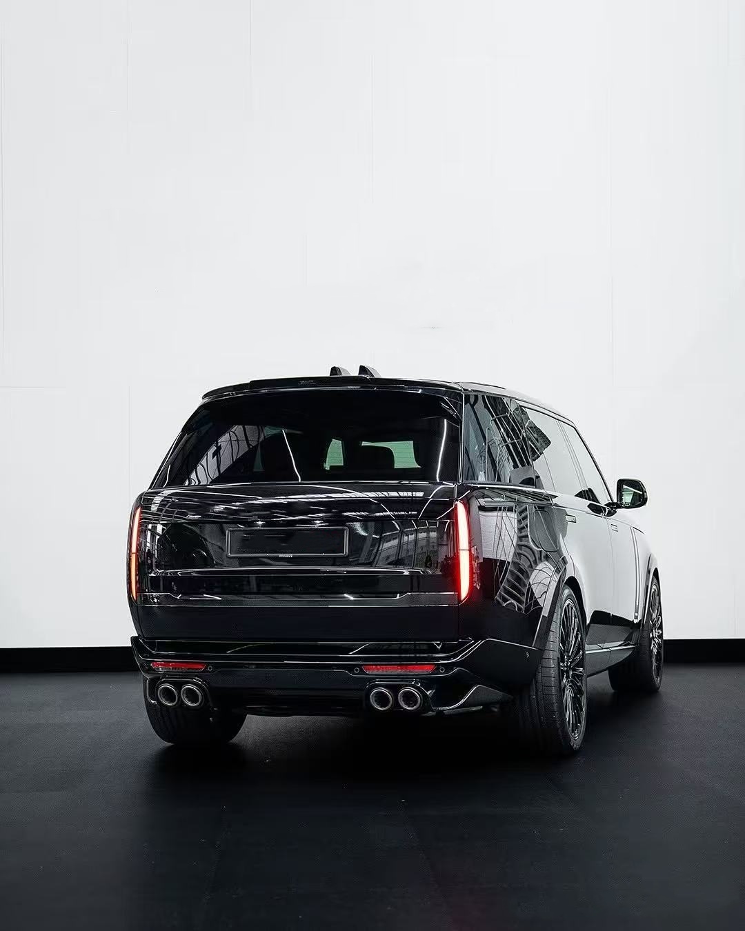 2022 New Range Rover Body Kit BS Style Front Lip Splitter Bumper Diffuser