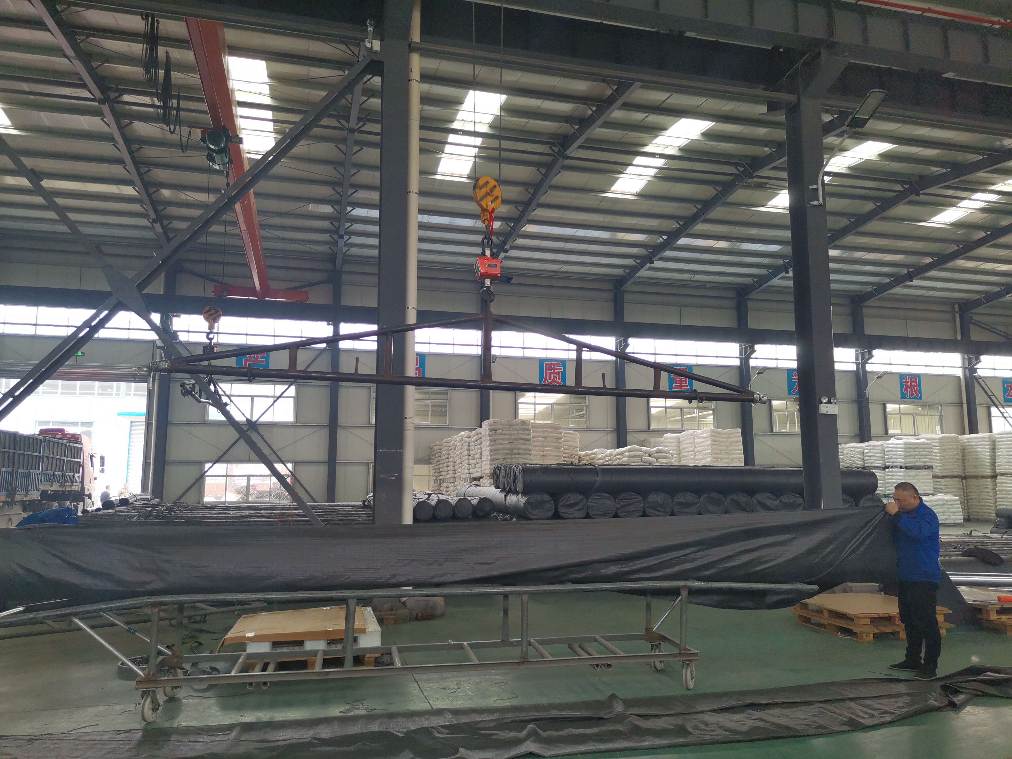 Landfills Made Eco-Friendly HDPE Geomembrane for Fish Shrimp Farms and Swimming Pools