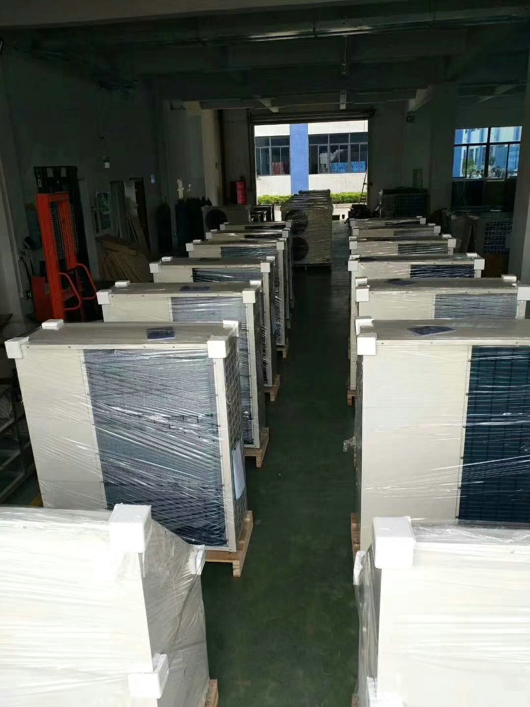 12kw Electric Air Source Heat Pump Connect With Solar Panels Energy Saving