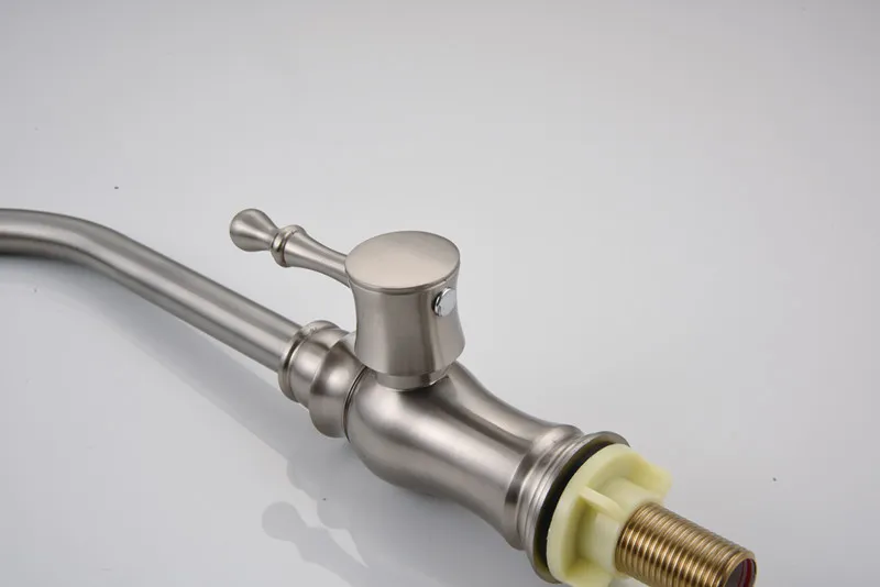 Modern Design Zinc Alloy Pull Out Down Silver Sink Kitchen Faucet Mixer Hot Cold Water Tap