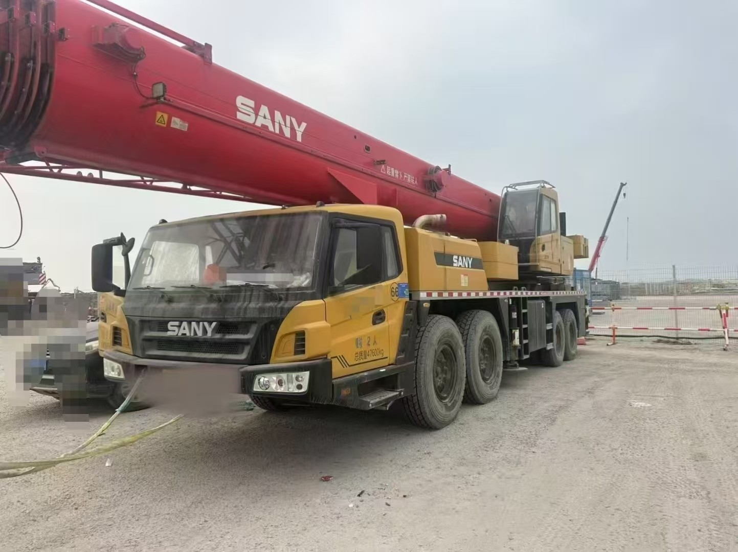 Hydraulic Straight Arm Mobile Truck Crane 80 Tons Max Working Height 50 Meters Direct Source 2022 Year Production