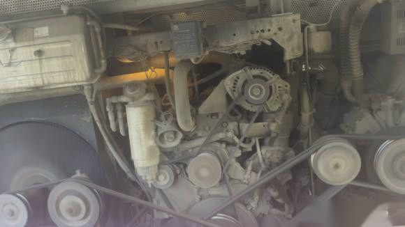 Used Tour Bus Model XMQ6113 51 Seats Steel Chassis Yuchai Engine Euro IV 270kw
