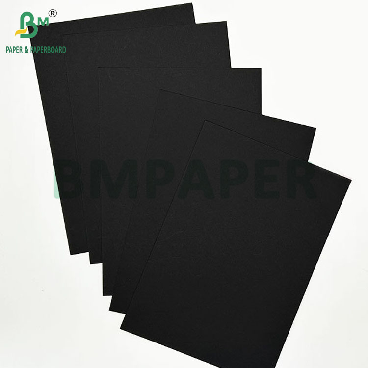 300gsm 400gsm Black Card Board Paper For Wine Boxes Odourless 700 x 1000mm