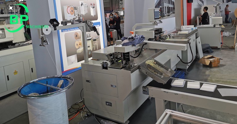 China Automatic metal single coil binding and punching machine for notebook